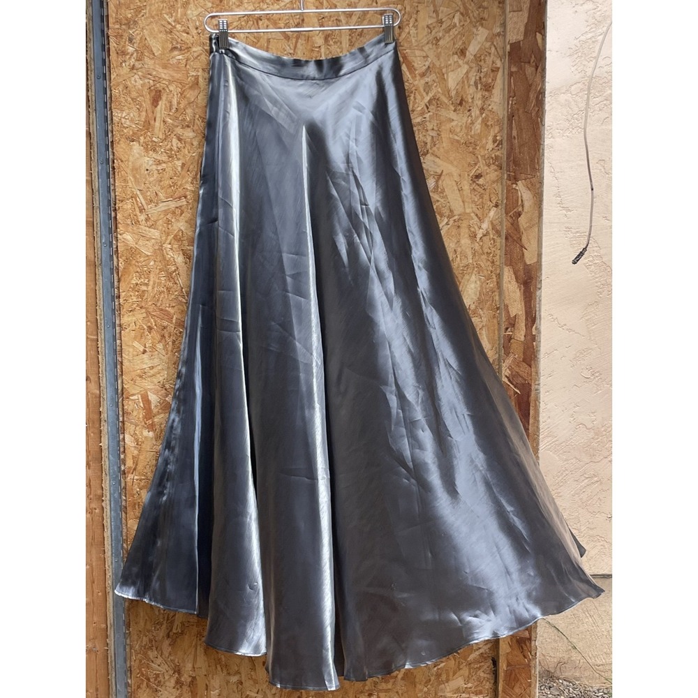 Jeffrey and Dara Evenings by Tom Barra Flared Skirt Sz 8‎ Liquid Silver Metallic